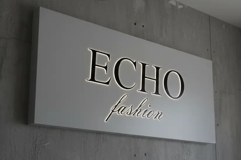 Lightbox Panel Echo Fashion