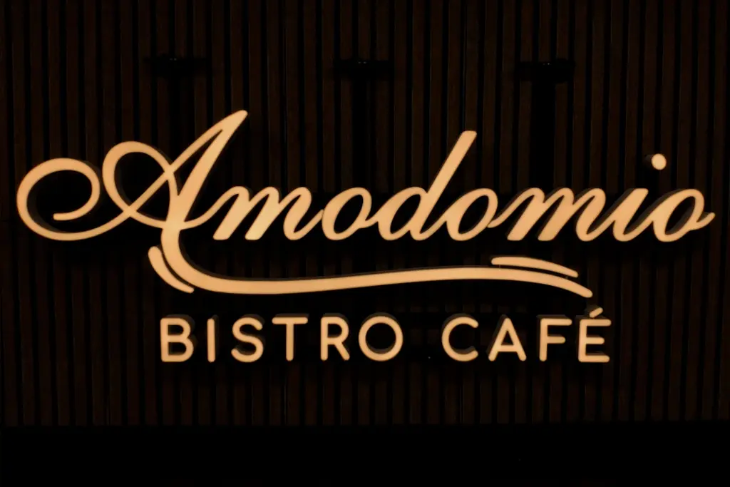 Amodomio
