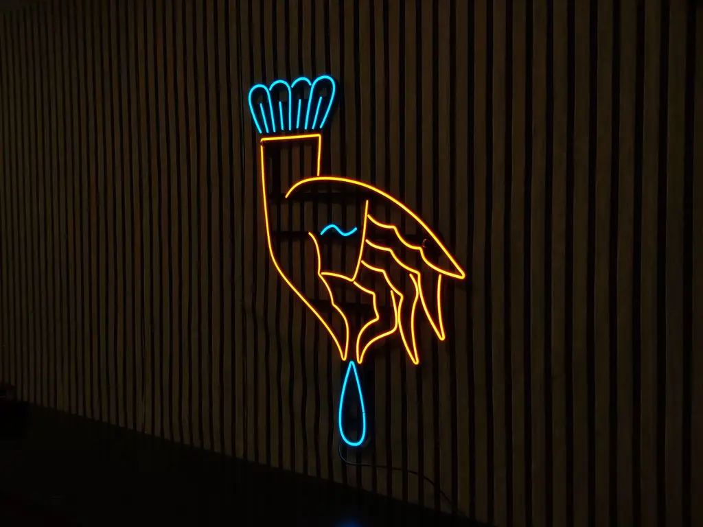Hand und Tropfen