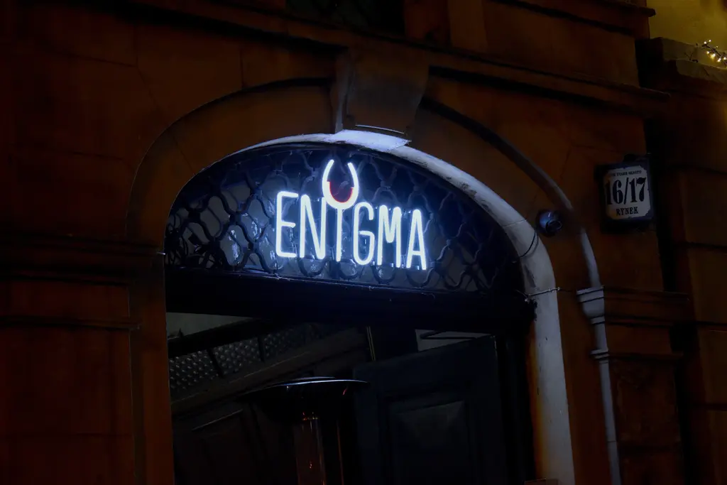 Restaurant "Enigma"