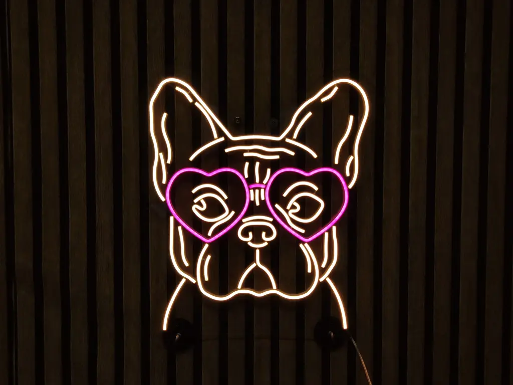 Mops