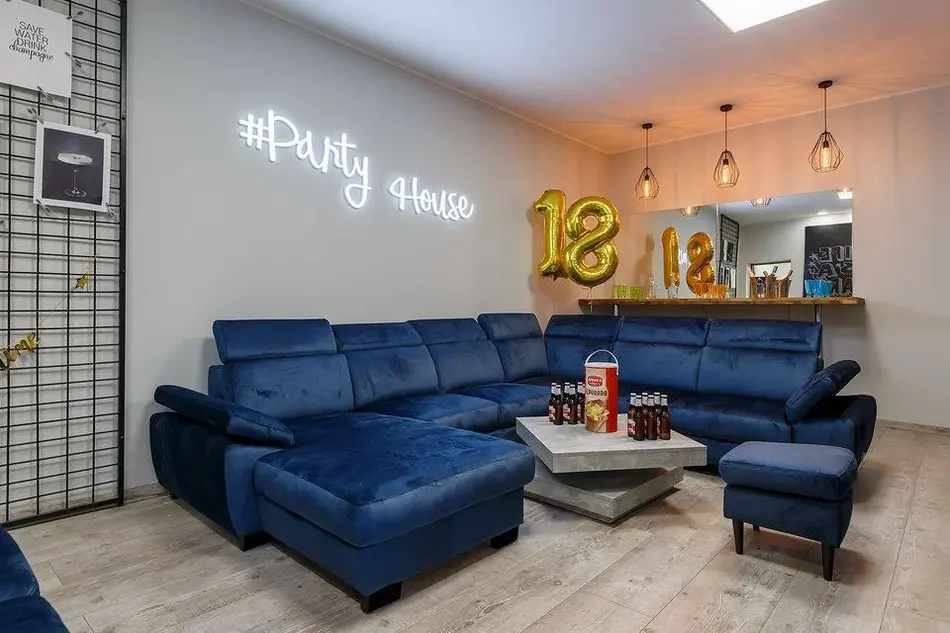 #Party House