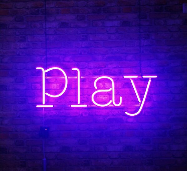 Play - Neon LED Classic