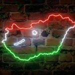 Magyarország térképe LED neon - nemzeti büszkeség trikolór színekben | Omineo