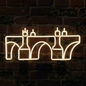 Karlův most LED neon - pražská ikona jako svítící nástěnná dekorace | Omineo